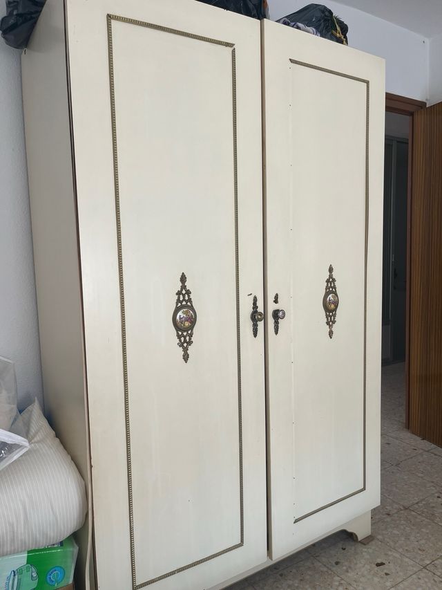 Conjunto Muebles Vintage Tocador Mesitas Armario