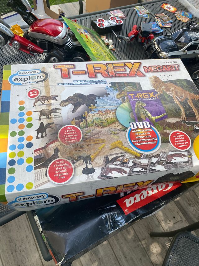 Discovery Explore T-Rex Mega Kit