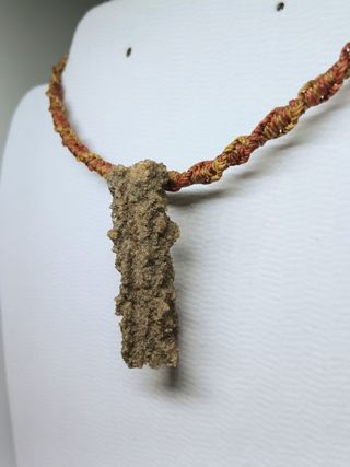 Collar de Fulgurita