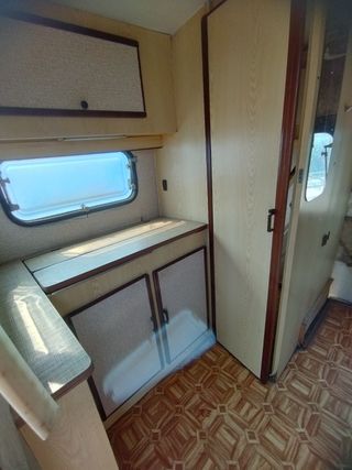 Caravana Máster 480  (<750kg) a medio restaurar 