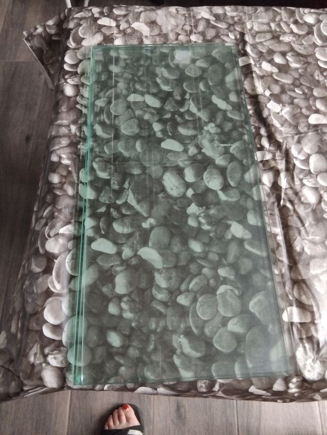 Repisa de cristal transparente