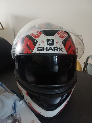 Casco de Moto Shark con Bolsa y Manual
