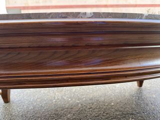 Mesa de centro de madera y mármol
