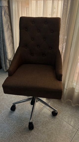 Silla de oficina giratoria de tela marrón vidaXL