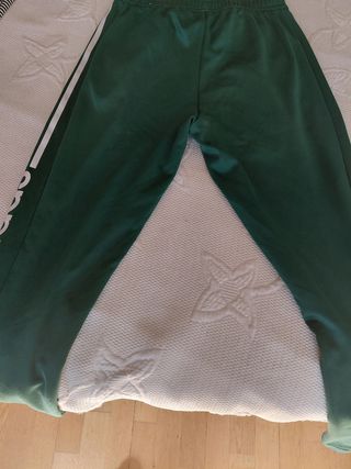 Pantalón chándal Adidas verde