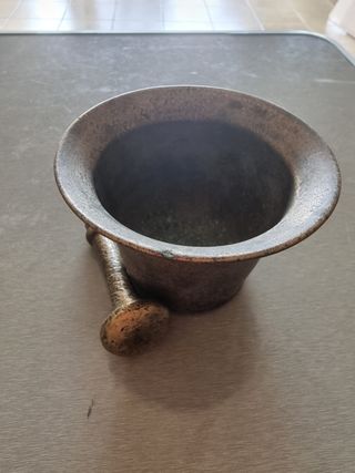 Mortero y maza de cobre