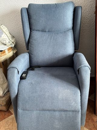 Sillón reclinable azul y gris