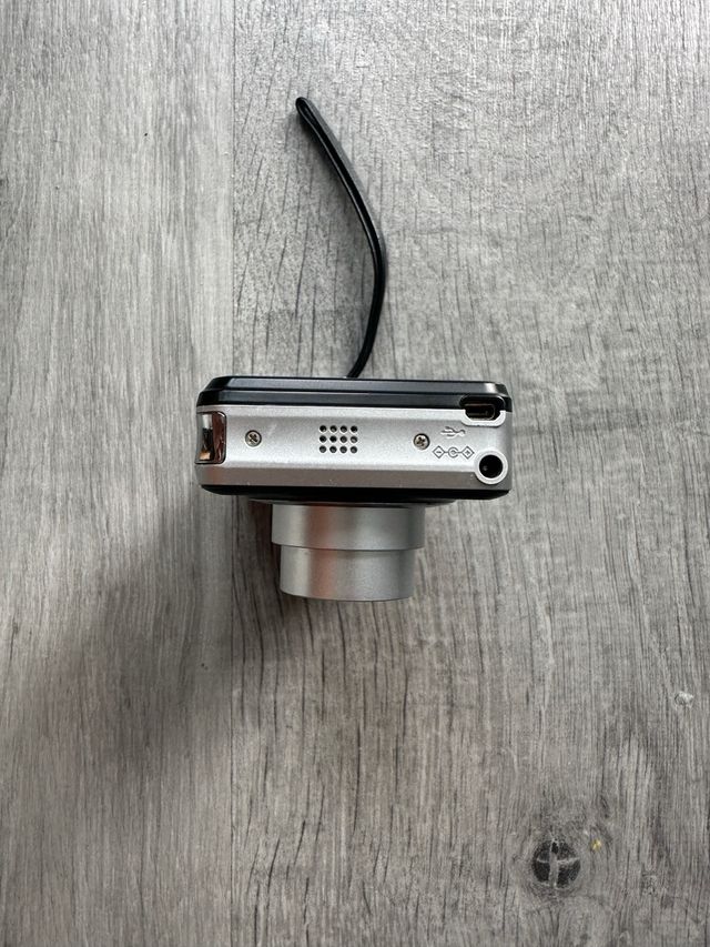 Cámara Pentax Optio E85 12.1 MP Negra