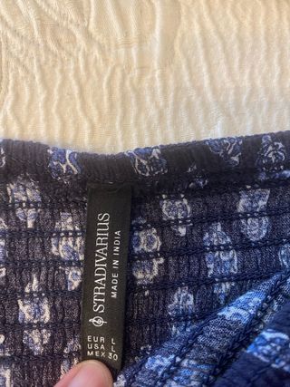 Vestido Stradivarius palabra de honor estampado