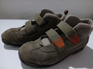 Botas de montaña niño