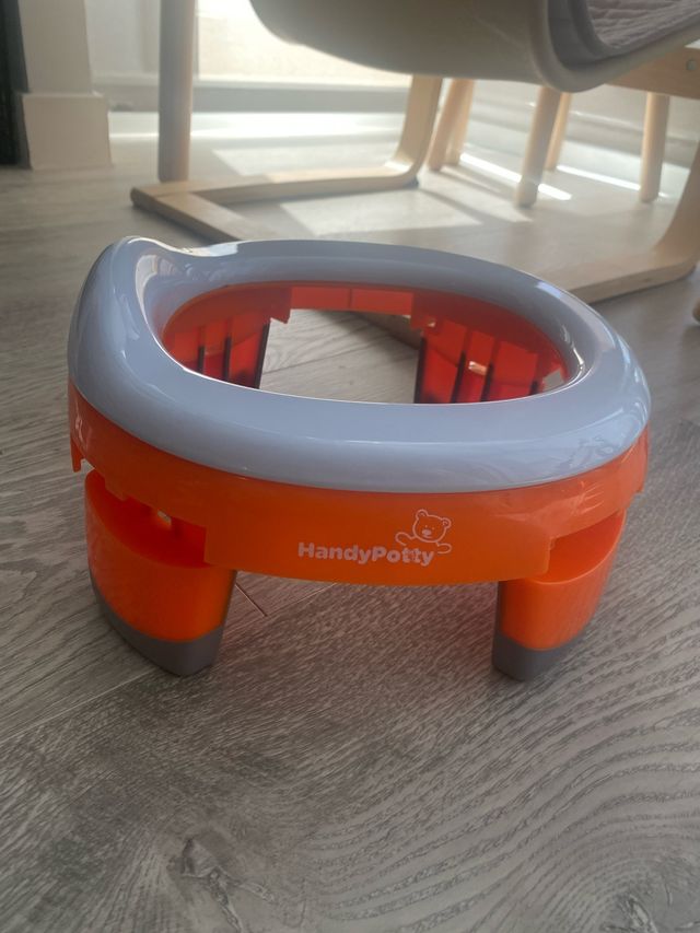 Orinal portátil de viaje HandyPotty naranja