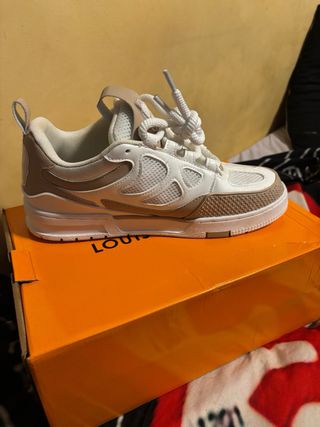 Zapatillas Louis Vuitton Beige y Blancas