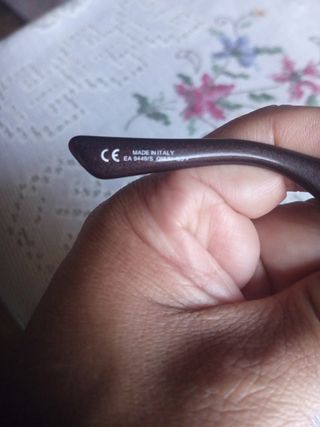 Gafas de sol Emporio Armani plateadas y moradas