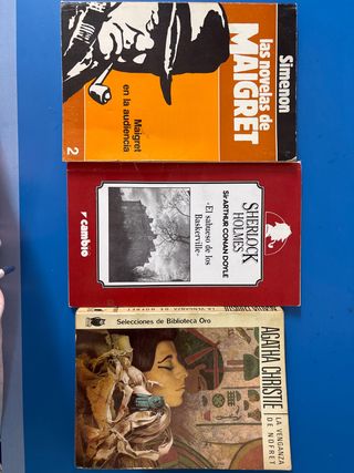 varias novelas de detectives