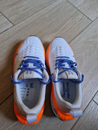 Zapatos Nike Mujer Blancos y Naranja
