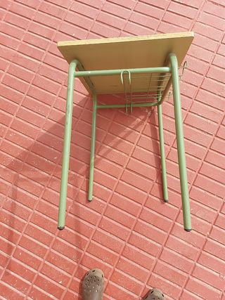 Mesa de colegio madera y metal