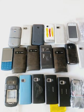 Lotto 20 telefoni Nokia per ricambi