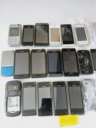 Lotto 20 telefoni Nokia per ricambi