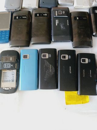 Lotto 20 telefoni Nokia per ricambi