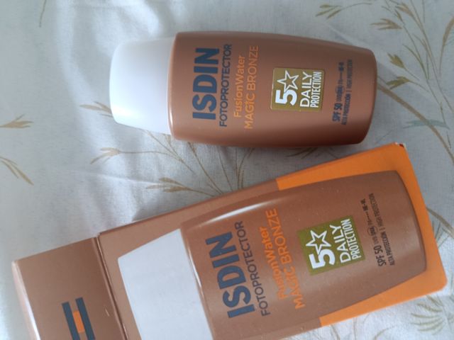 ISDIN Fotoprotector Fusion Water Magic Bronze SPF