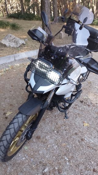 BMW F700 GS 798cc/75 CV