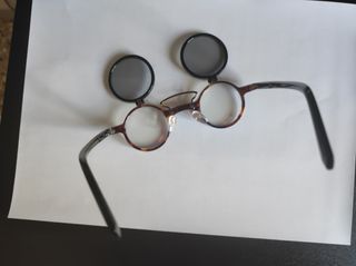 Occhiali da vista rotondi marroni