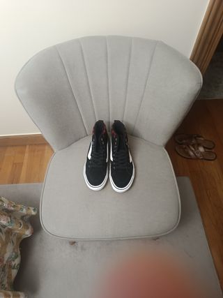 Zapatillas Vans Negras y Rojas