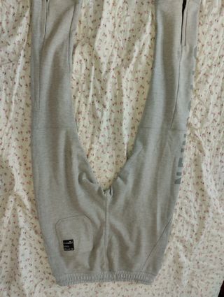 Pantalón gris Zara talla 13-14