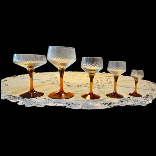 Juego de 52 copas de cristal ámbar vintage