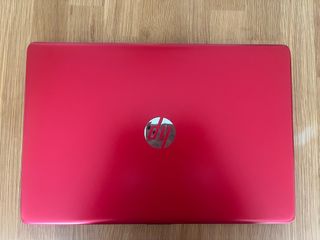 Portátil HP Rojo 17 + Funda + Cargador 