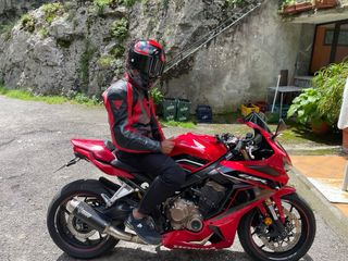 Chaqueta Dainese Moto Piel Roja y Negra
Talla 52