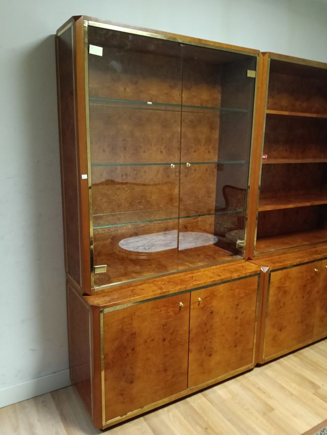 Mueble de salón madera y cristal