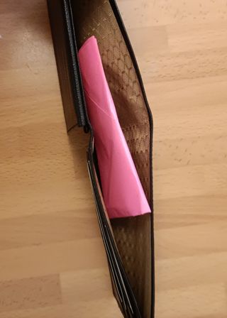 Cartera, billetera y tarjetero de piel