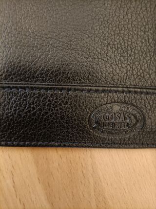 Cartera, billetera y tarjetero de piel