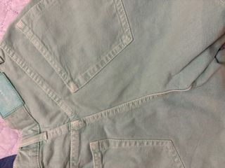 Pantalón corto verde