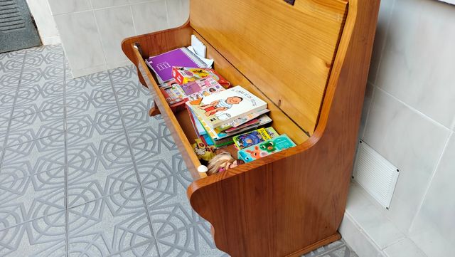 OCASIÓN, Banco de madera con almacenaje , como nue