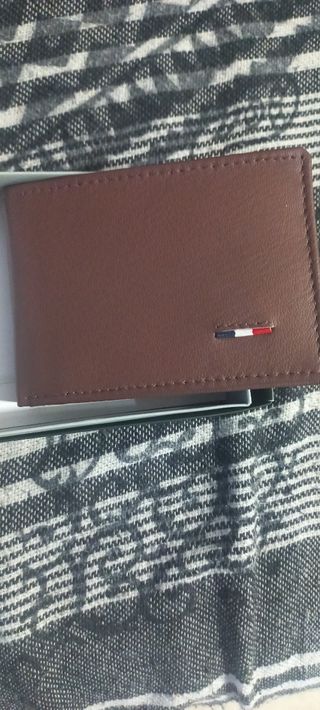 Cartera Billetera Tommy Hilfiger Marrón