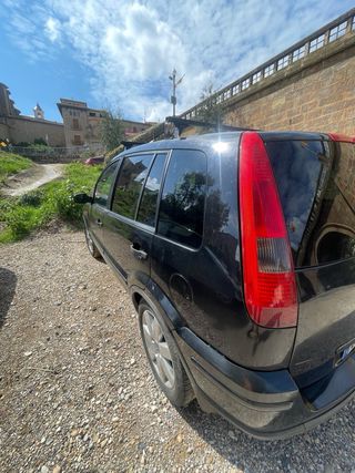 Ford Fusion 2003