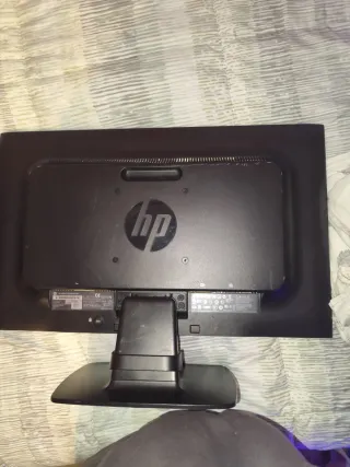 Monitor HP ideal para oficina.