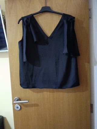 Blusa negra mujer