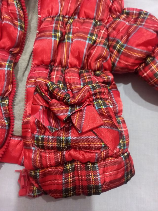 Abrigo de cuadros para niña 6-9 meses