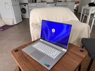 Gigabyte Aero 16 BFS OLED 4K RTX4070 Intel I7