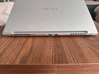 Gigabyte Aero 16 BFS OLED 4K RTX4070 Intel I7