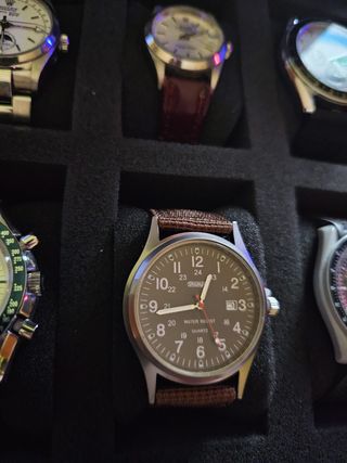 Reloj de Campo Marrón y Plateado