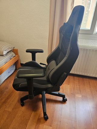 Silla Gaming VALK Gaia Negra y Gris