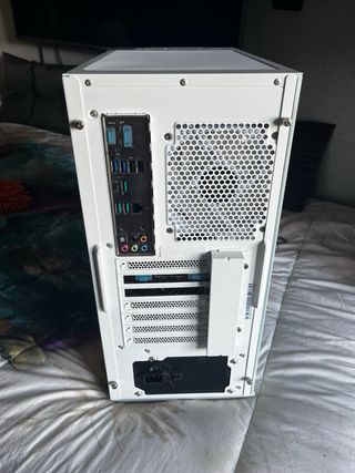 PC Gaming MSI Blanco