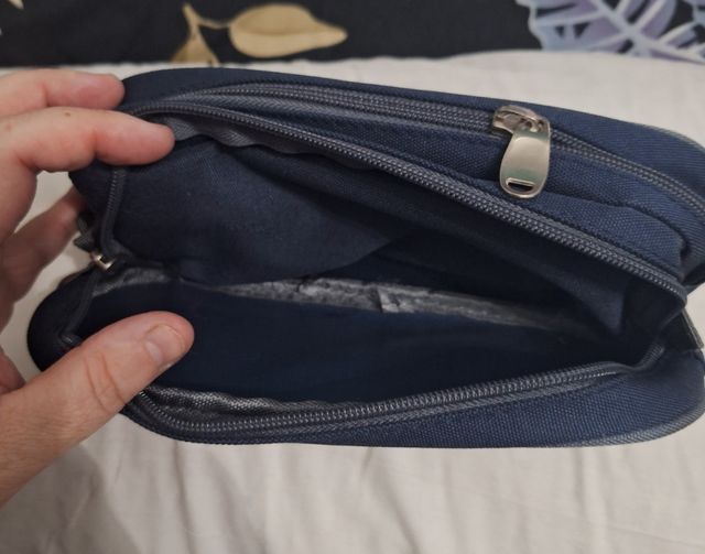 Estuches con múltiples cremalleras