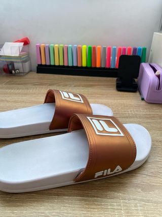 Chanclas Fila Rosas Talla 40