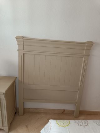 Cabecero de cama 90cm +mesilla y dos estanterías