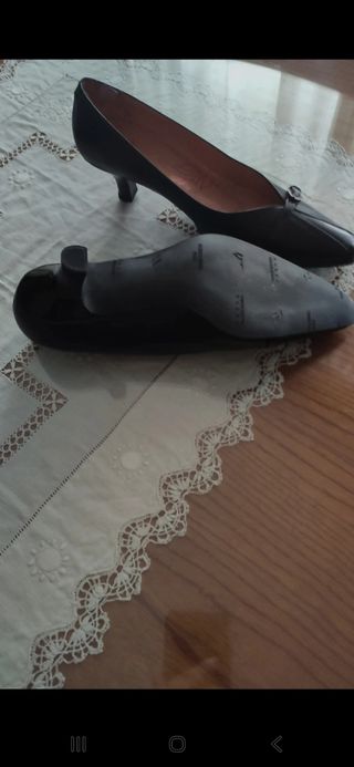 Zapatos de piel negros talla 36